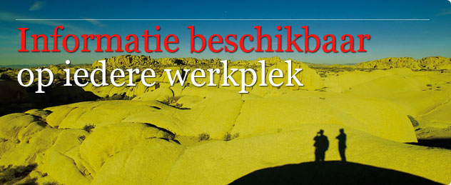 image: twee schaduwen van mensen in de woestijn 